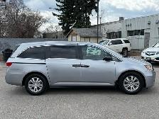 2016 Honda Odyssey 4dr Wgn SE |ACCIDENT FREE|8PASSENGERS|CERTIFI - Photo 4