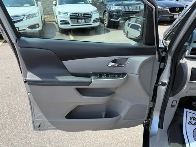 2016 Honda Odyssey 4dr Wgn SE |ACCIDENT FREE|8PASSENGERS|CERTIFI - Photo 12