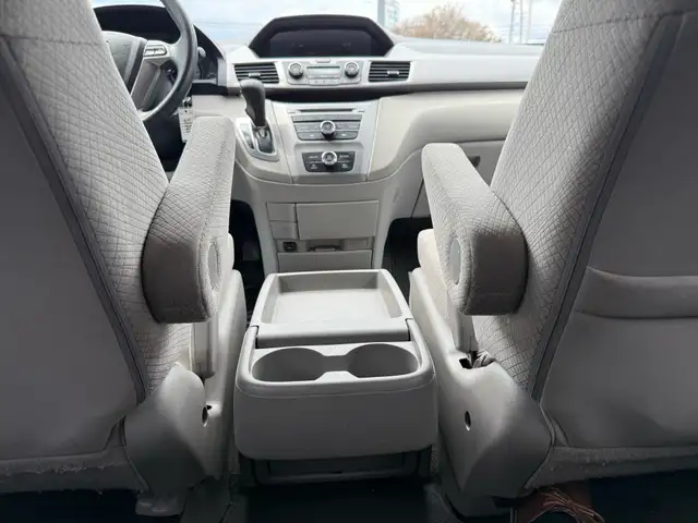 2016 Honda Odyssey 4dr Wgn SE |ACCIDENT FREE|8PASSENGERS|CERTIFI - Photo 34