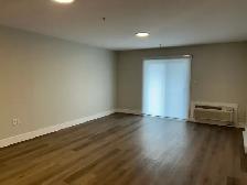 405-20 Patience Ln, 2Beds TOP FLOOR w/balcony!  Avail July 1 - Photo 5