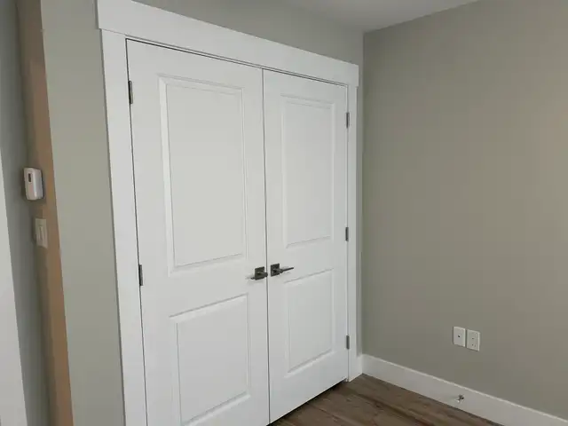 405-20 Patience Ln, 2Beds TOP FLOOR w/balcony!  Avail July 1 - Photo 8