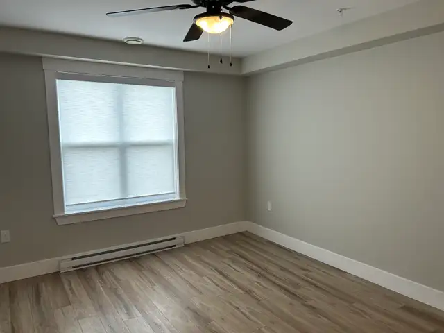 405-20 Patience Ln, 2Beds TOP FLOOR w/balcony!  Avail July 1 - Photo 9