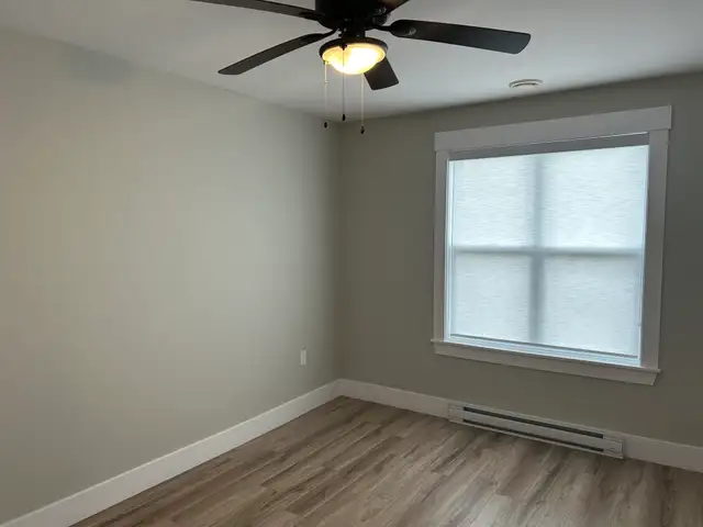 405-20 Patience Ln, 2Beds TOP FLOOR w/balcony!  Avail July 1 - Photo 11