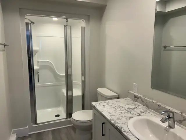 405-20 Patience Ln, 2Beds TOP FLOOR w/balcony!  Avail July 1 - Photo 13