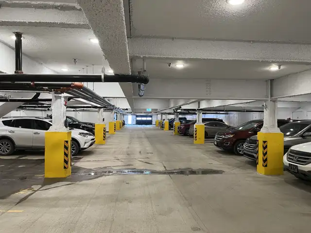 405-20 Patience Ln, 2Beds TOP FLOOR w/balcony!  Avail July 1 - Photo 17