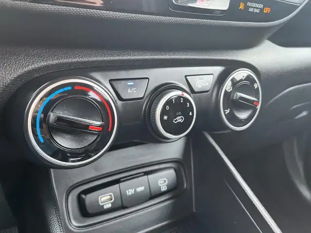 2023 Hyundai Venue Preferred Preferred | Heated Seats & Wheel... - Photo 16