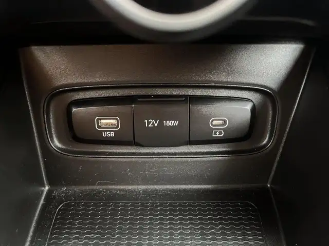 2023 Hyundai Venue Preferred Preferred | Heated Seats & Wheel... - Photo 22