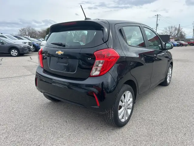 2018 Chevrolet Spark LT, AUTO, CLEAN CARFAX, BACK UP CAMERA! - Photo 7