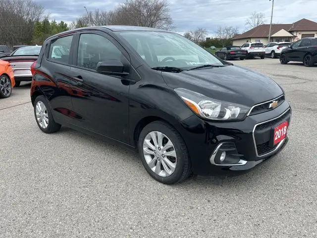 2018 Chevrolet Spark LT, AUTO, CLEAN CARFAX, BACK UP CAMERA! - Photo 9