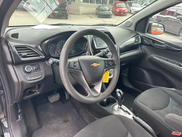 2018 Chevrolet Spark LT, AUTO, CLEAN CARFAX, BACK UP CAMERA! - Photo 14