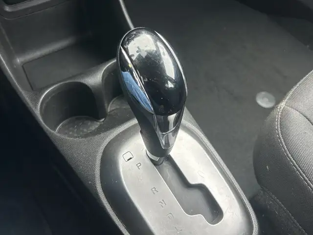 2018 Chevrolet Spark LT, AUTO, CLEAN CARFAX, BACK UP CAMERA! - Photo 18