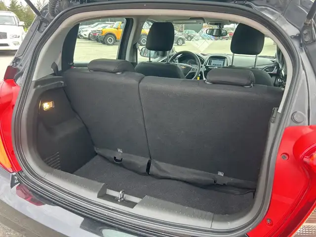 2018 Chevrolet Spark LT, AUTO, CLEAN CARFAX, BACK UP CAMERA! - Photo 22