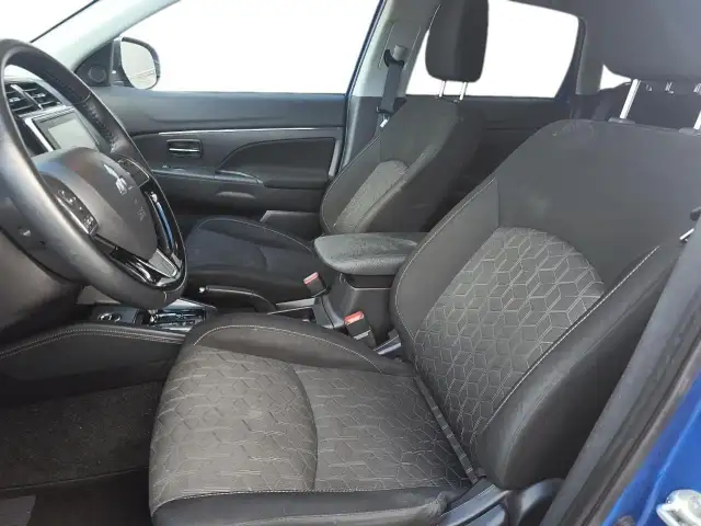 2024 Mitsubishi RVR SE SE | Heated Seats | Blind Spot - Photo 10