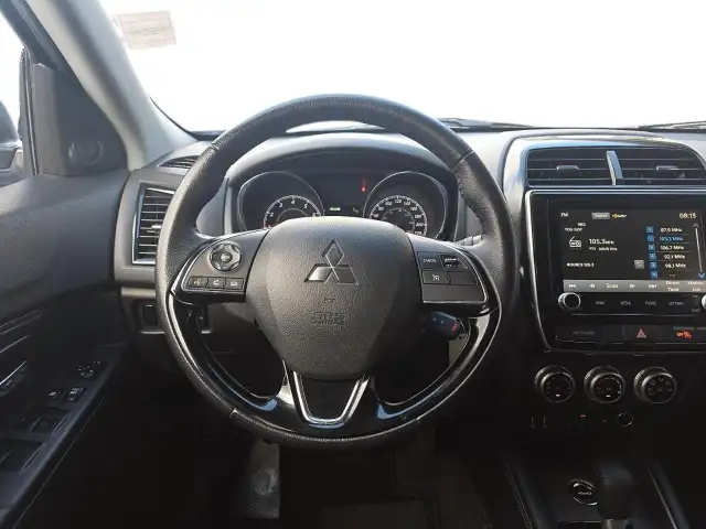 2024 Mitsubishi RVR SE SE | Heated Seats | Blind Spot - Photo 15