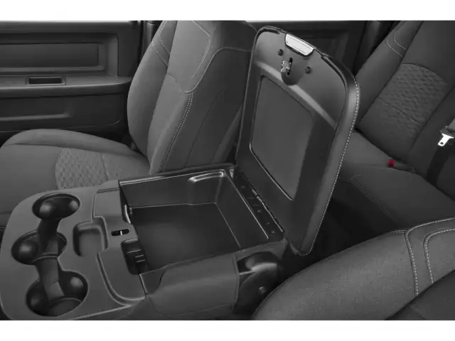 2026 RAM 3500 Big Horn - Photo 11