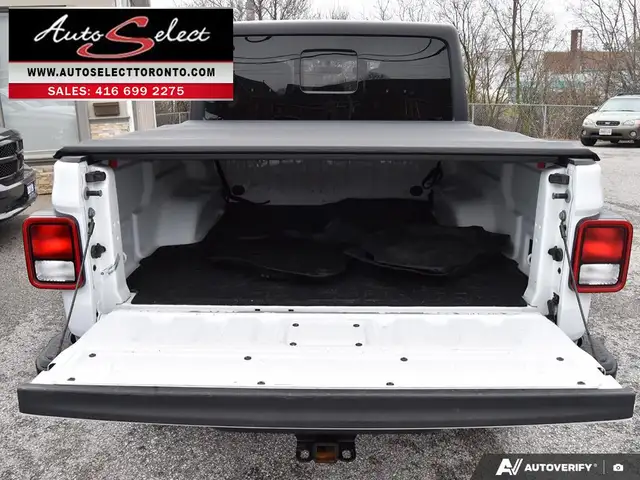 2022 Jeep Gladiator Sport 4x4 - Altitude Pkg - Clean Carfax -... - Photo 6