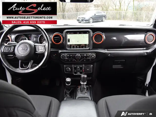 2022 Jeep Gladiator Sport 4x4 - Altitude Pkg - Clean Carfax -... - Photo 15