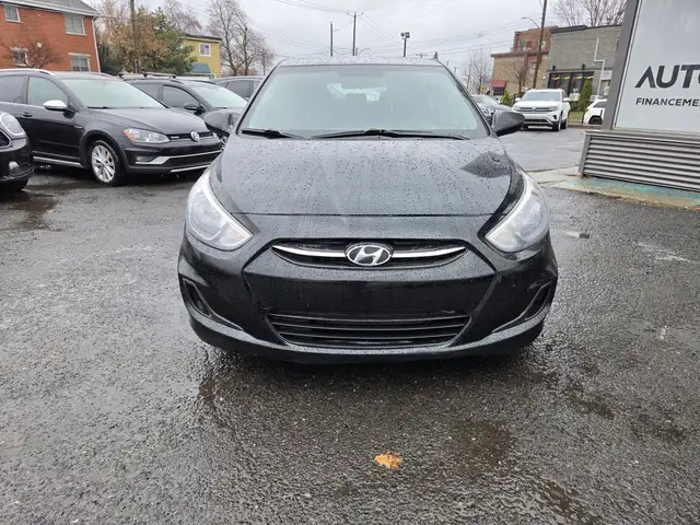 Hyundai Accent GL 2017 GL FREINS NEUFS A/C SIEGES CHAUFFANTS - Photo 2