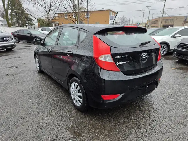 Hyundai Accent GL 2017 GL FREINS NEUFS A/C SIEGES CHAUFFANTS - Photo 5