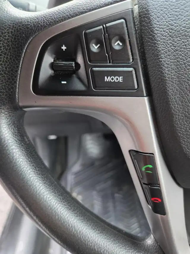 Hyundai Accent GL 2017 GL FREINS NEUFS A/C SIEGES CHAUFFANTS - Photo 17