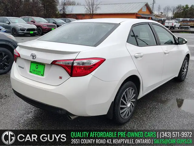 2014 Toyota Corolla - Photo 6