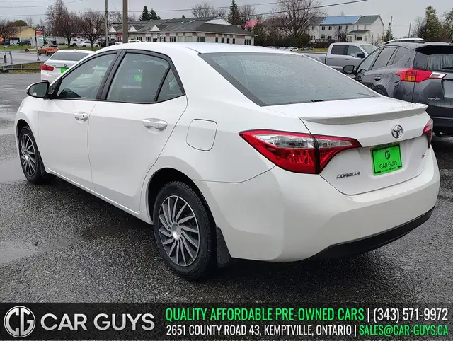 2014 Toyota Corolla - Photo 8