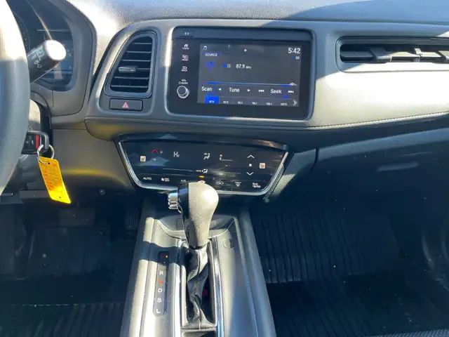 2019 Honda HR-V LX | AWD | ONE-OWNER | BACK-UP CAM | CAR-PLAY | - Photo 18