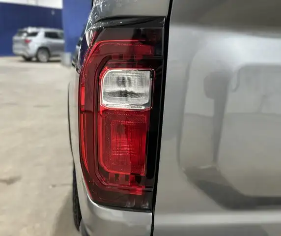 2026 GMC Canyon Elevation - Photo 4