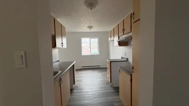 Granby 4 1/2 libre MAI  55 ANS ET PLUS NON FUMEUR NON ANIMAUX - Photo 4