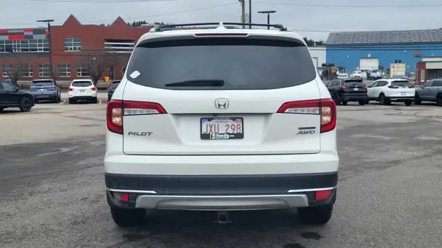 2021 Honda Pilot Touring 7-Passenger - Photo 5