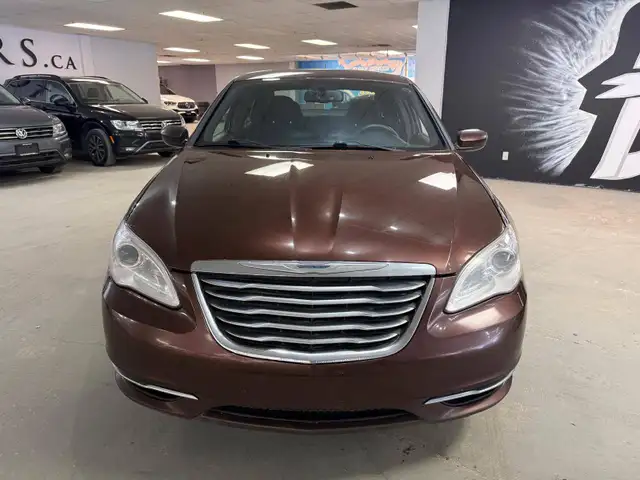 2012 Chrysler 200 4dr Sdn LX, 11 SERVICE RECORDS