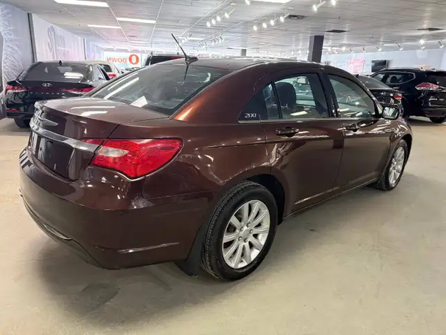 2012 Chrysler 200 4dr Sdn LX, 11 SERVICE RECORDS - Photo 2