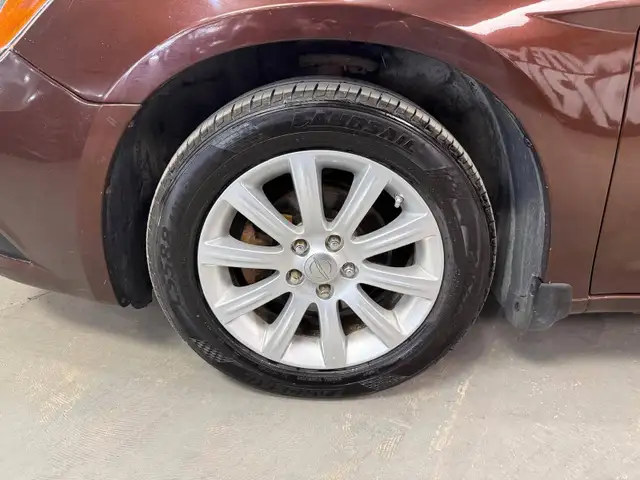 2012 Chrysler 200 4dr Sdn LX, 11 SERVICE RECORDS - Photo 14