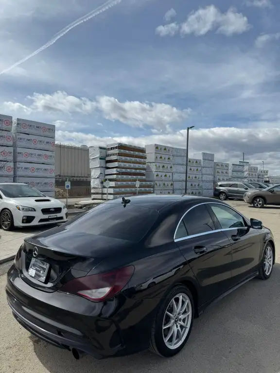 2017 Mercedes-Benz CLA250 4MATIC : No Reported Accidents - Photo 4