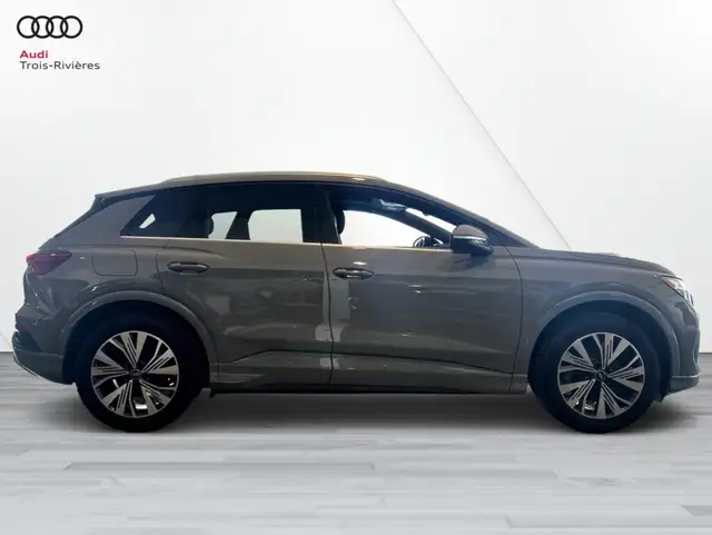 2024 Audi Q4 e-tron Premium w/55 - Photo 2