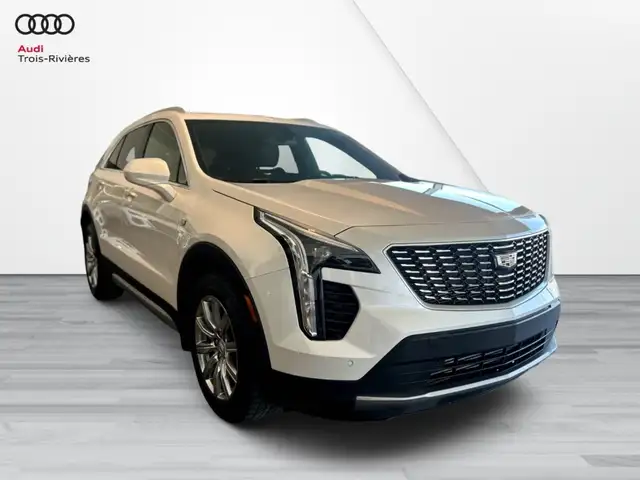2019 Cadillac XT4 Premium Luxury AWD,