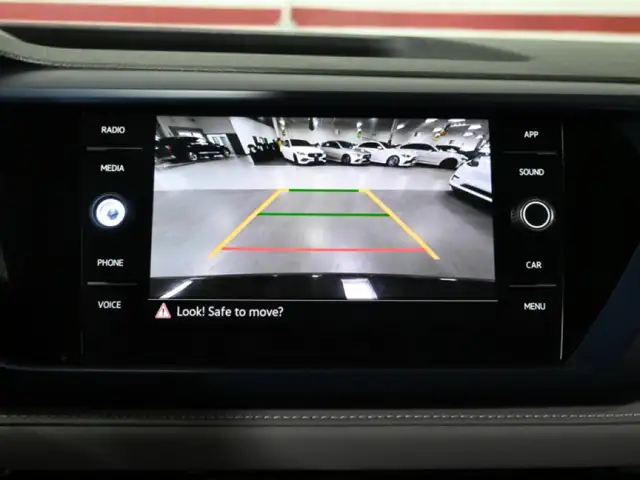 2024 Volkswagen Taos Comfortline No Accident PanoRoof Remote Sta - Photo 18