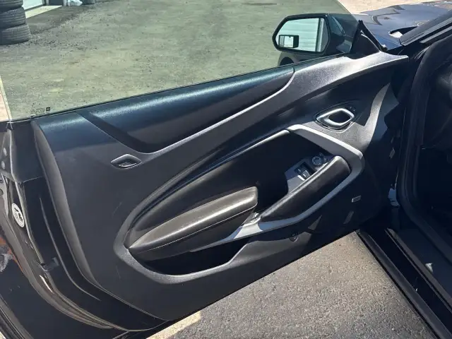 2018 Chevrolet Camaro 1LT Camaro|Financing Availble|Automatic! - Photo 10