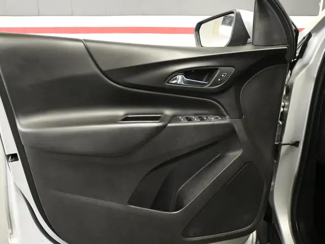 2022 Chevrolet Equinox LT No Accident Heated Seats Lane Assist R - Photo 11