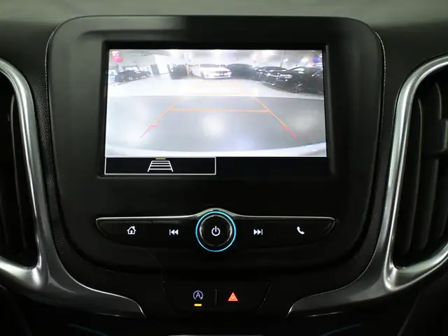 2022 Chevrolet Equinox LT No Accident Heated Seats Lane Assist R - Photo 18