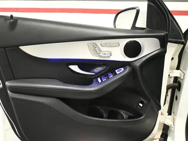 2022 Mercedes-Benz GLC 300 4MATIC No Accident Ambient Light 360C - Photo 11