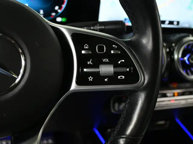 2022 Mercedes-Benz GLB 250 4MATIC No Accident AMG 360CAM Navigat - Photo 15