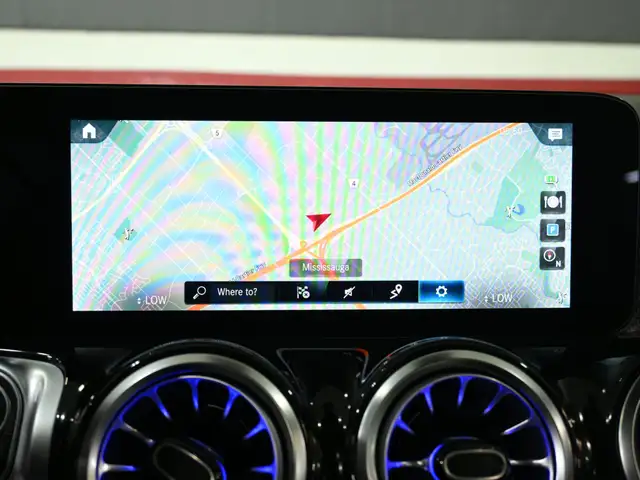 2022 Mercedes-Benz GLB 250 4MATIC No Accident AMG 360CAM Navigat - Photo 16