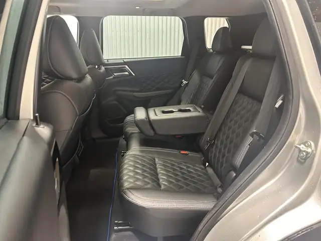 Mitsubishi Outlander PHEV Sel S-Awc 7 2023 à vendre - Photo 17