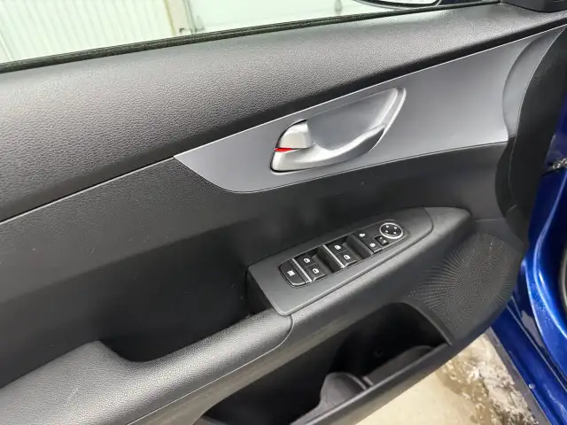 Kia Forte Lx A/c Caméra Sièges 2022 - Photo 8