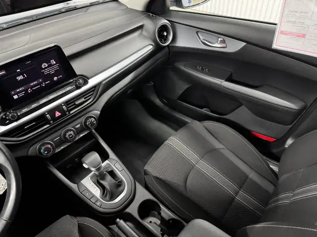 Kia Forte Lx A/c Caméra Sièges 2022 - Photo 18