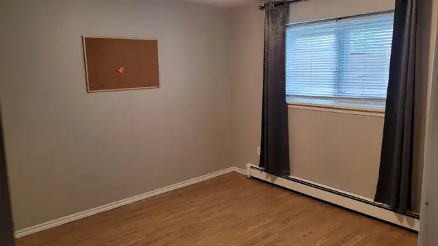 SHORT WALK TO CONESTOGA COLLEGE-STUDENT ROOMS FOR RENT - Photo 5