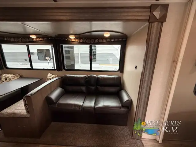 2019 Keystone RV Hideout 272LHS - Photo 11