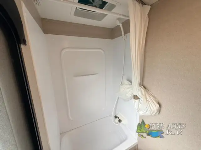 2019 Keystone RV Hideout 272LHS - Photo 25