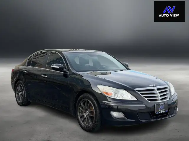 2010 Hyundai Genesis w/Technology Pkg DEALER SERVICED - Photo 4